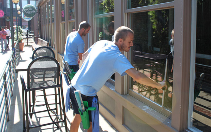 chattanooga restaurant window cleaning washing weekly